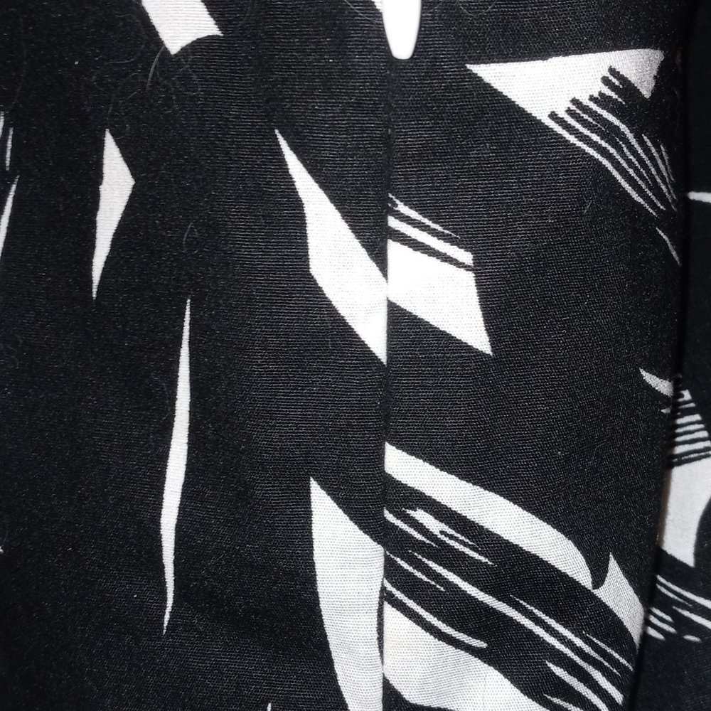 Suzi Chin Dress Sleeveless Size 8 Black White Abstract Flowers - Picture 13 of 14